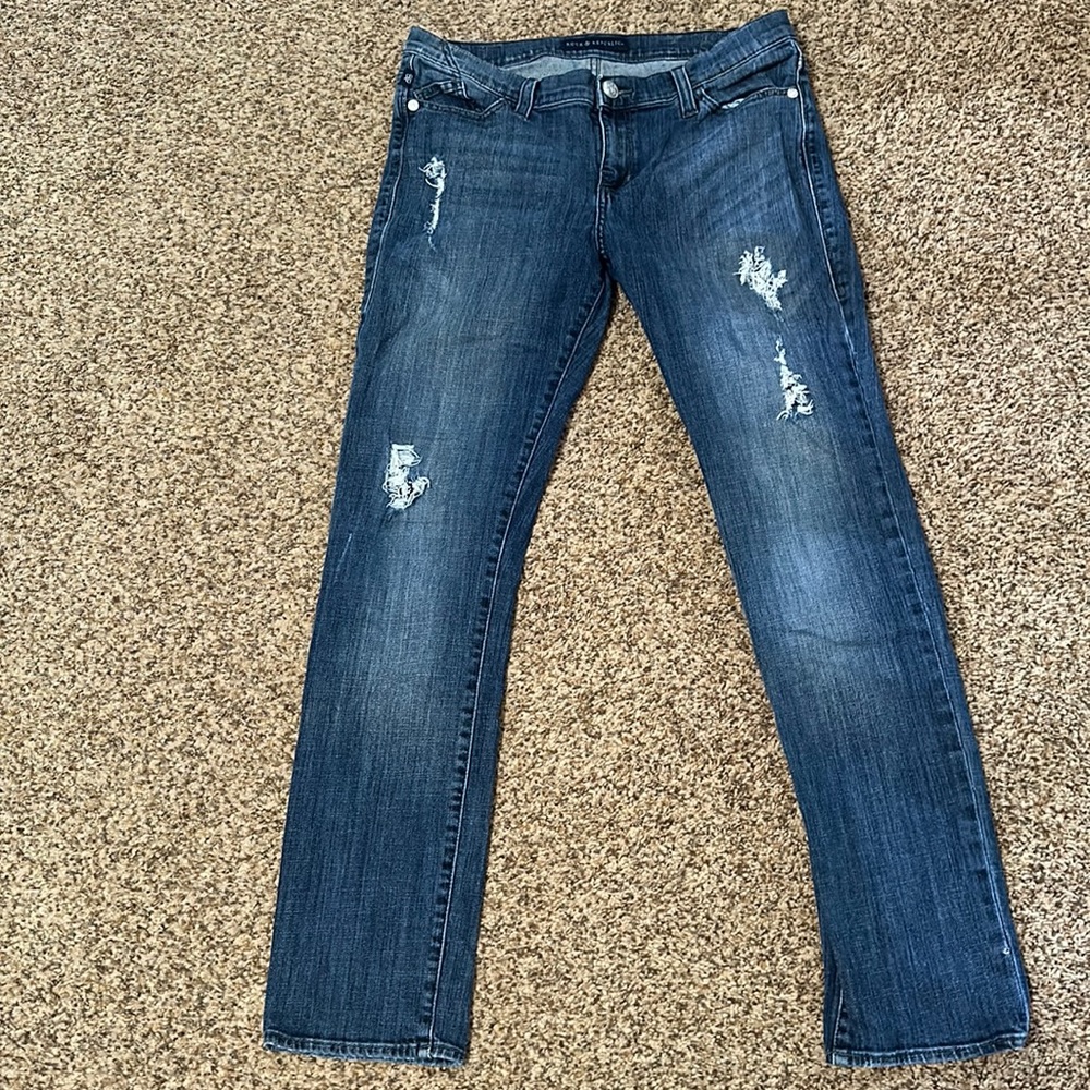 Rock & Republic size 14M Berlin. Ripped jeans with rind-stones.